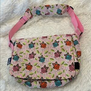 Wildkin Whimsical Owl Messenger Bag Tote Flap Close 5 Pockets Adjustable Strap